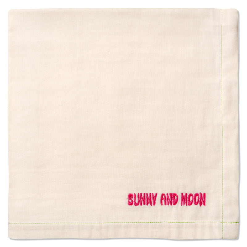 whitebaby muslin burp cloth swaddle i heart crying stylish cool luxury premium baby gift